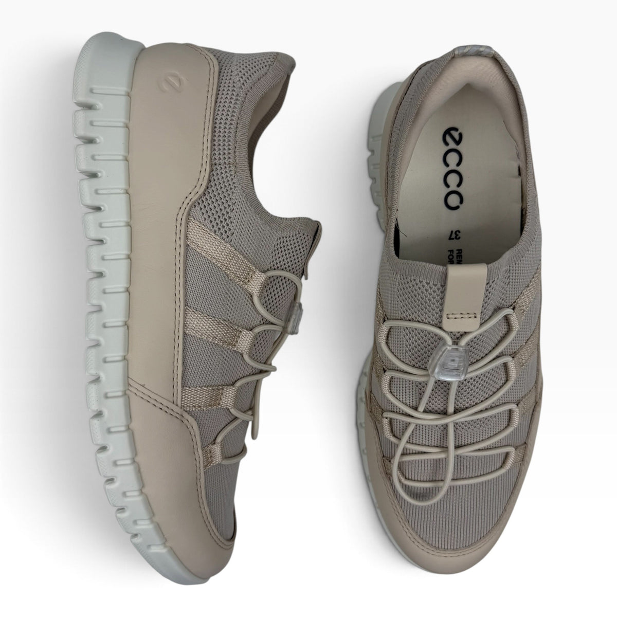 The Shoe Shop Ecco Gruuv Lite sneakers in limestone featuring a breathable mesh upper and convenient toggle lacing.